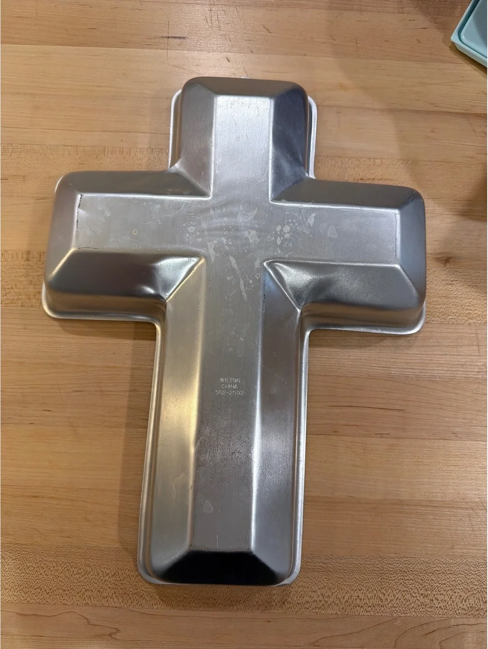 Wilton Cross-Shaped Cake Pan Baking Mold